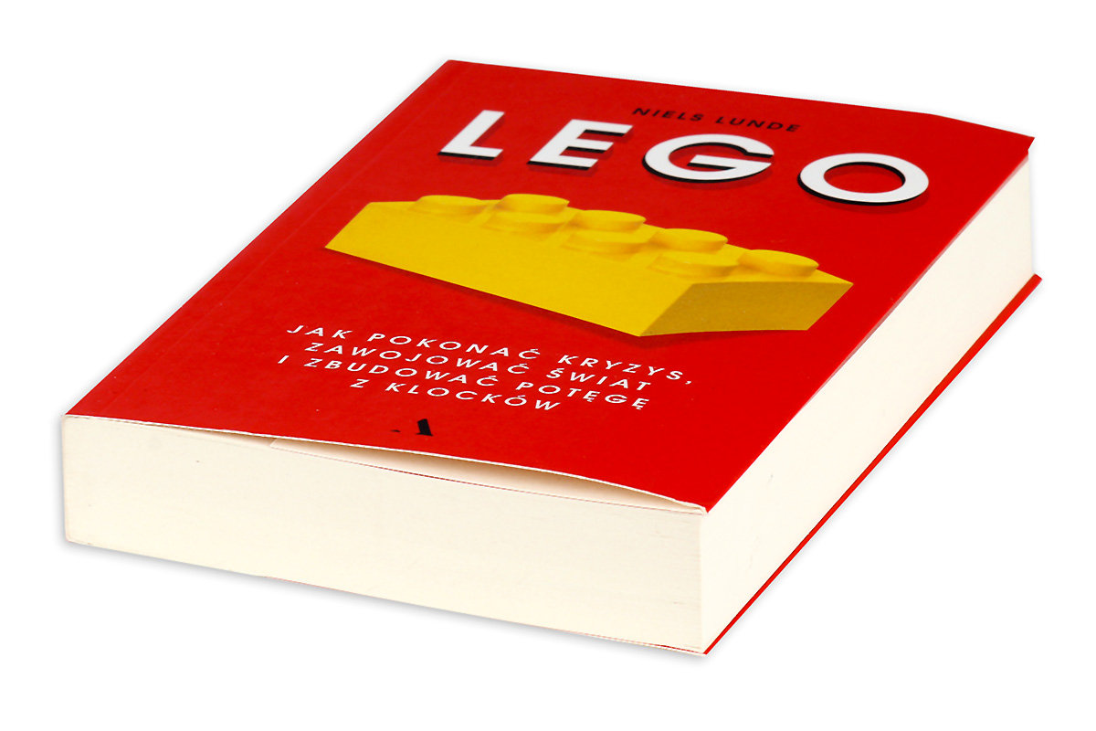 LEGO. Jak pokonać kryzys, zawojować świat i zbudować potęgę klocków - Lunde Niels | Książka w Sklepie