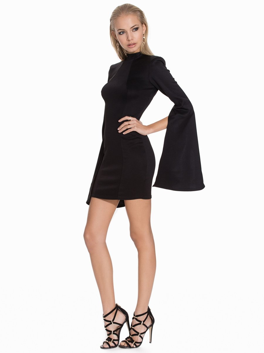 Czarna sukienka mini z rozciętymi rękawami John Zack XL  | Moda  Sklep 