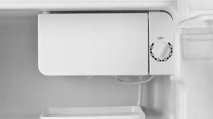 Chłodziarka mała lodówka hotelowa minibar retro biała MDRD86SLF01 Midea ...