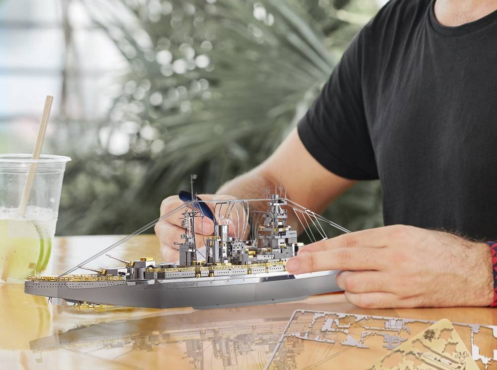 Piececool 3D Metal Puzzle O Modelo Holandês Voador De Construção De