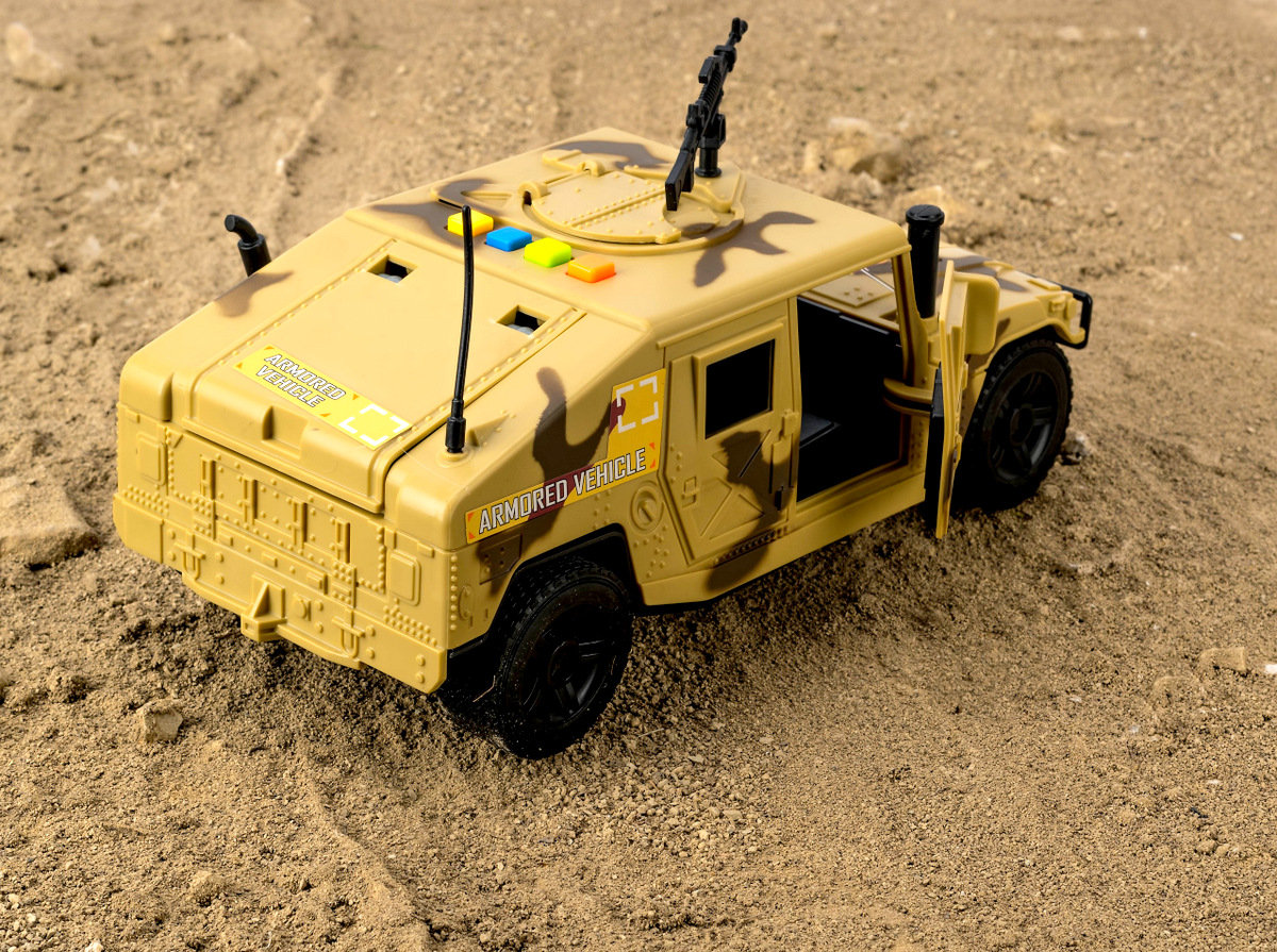 Hammer Auto Wojskowe Z Karabinem Światło Dźwięk Lean Toys Sklep