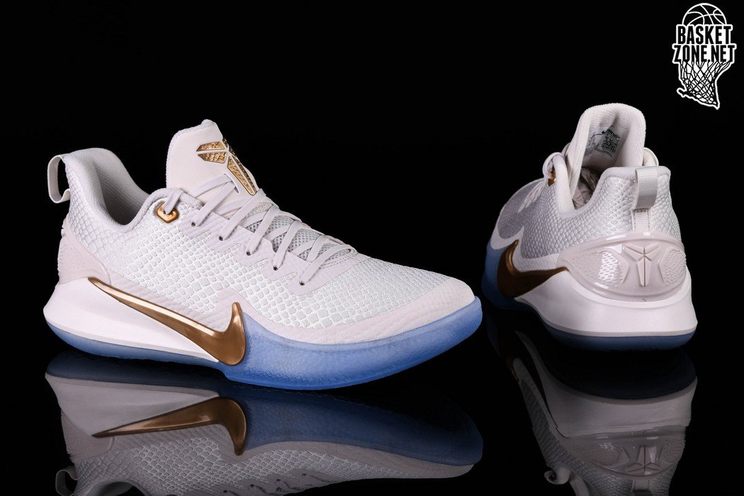 シューズ(男性用) Nike Mamba Focus llic Gold NIKE KOBE MAMBA FOCUS ナイキ コービー マンバ フォーカス