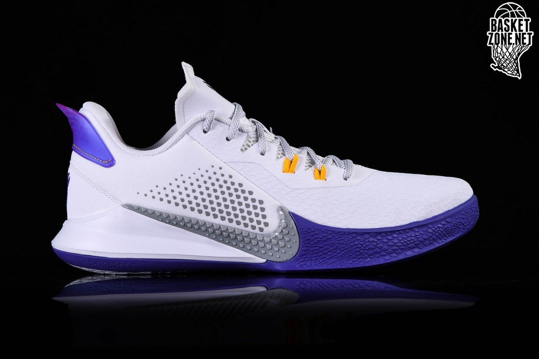 NIKE Mamba Mentality KOBE BRYANT 蛇 巳 ナイキ NIKE Mamba Mentality KOBE BRYANT 蛇 巳 ナイキ - メルカリ