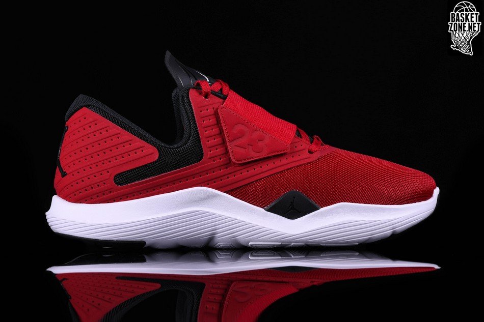 Jordan relentless hot sale red