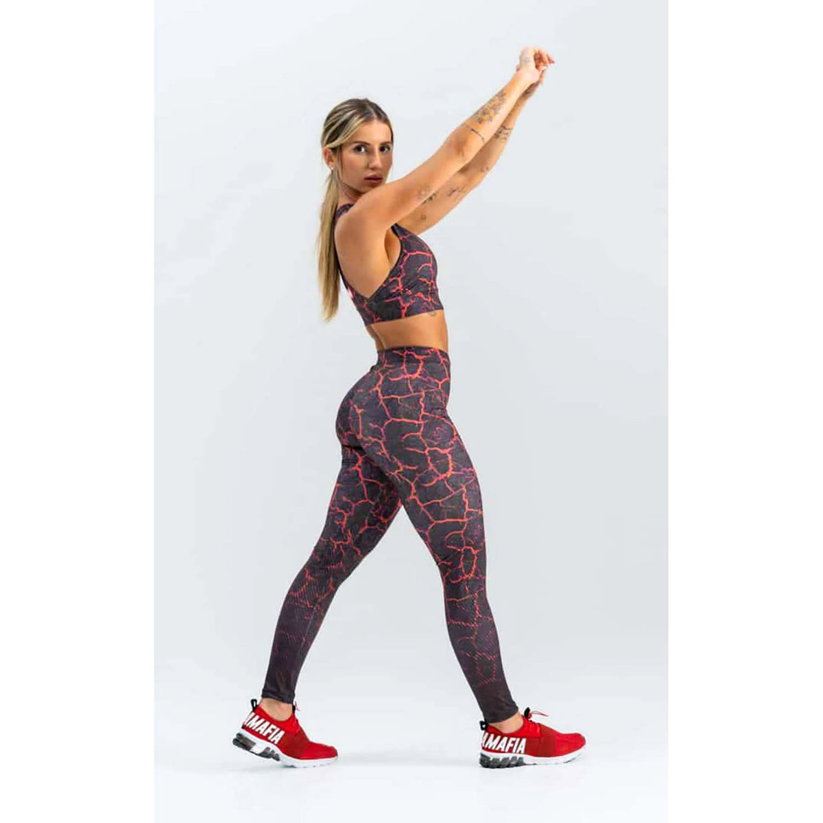 Czarne Legginsy Push-Up - Strike a Pose M - BeShaped