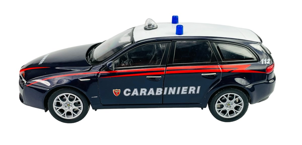 Welly - Alfa Romeo 159 Sportwagon (1:24) - YouTube