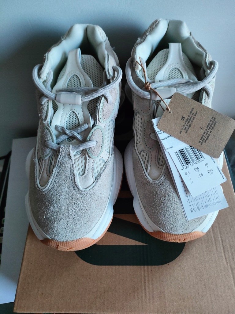 yeezy 500 cena