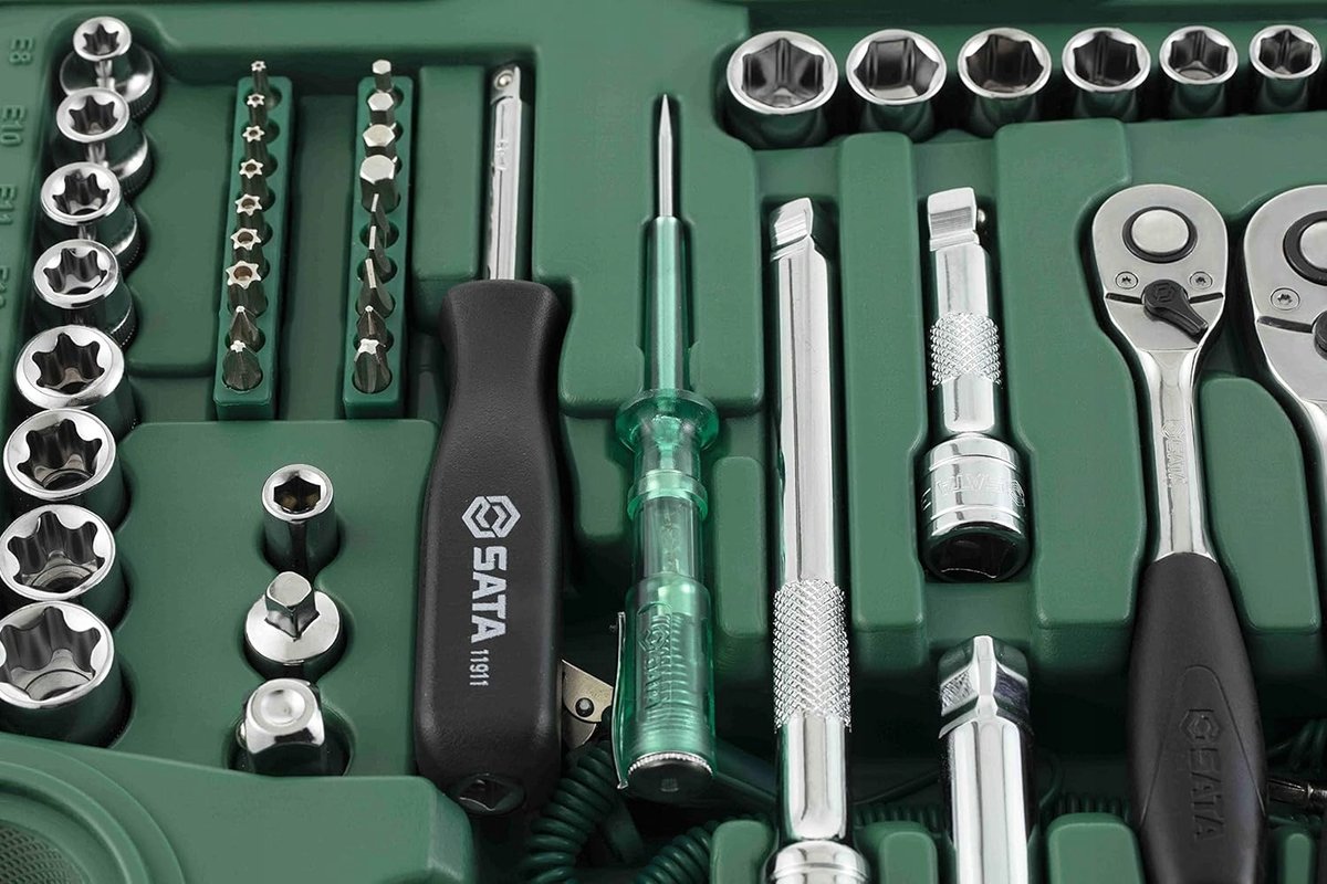 スーリー　セトア　ミルキー　90 Sata Zestaw 128 Kluczy Nasadowych 1/4