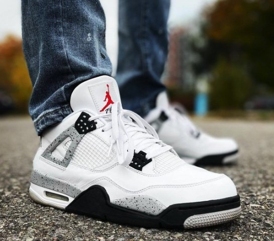 Buty Air Jordan 4 Retro White Cement FV5029-100 r. 44