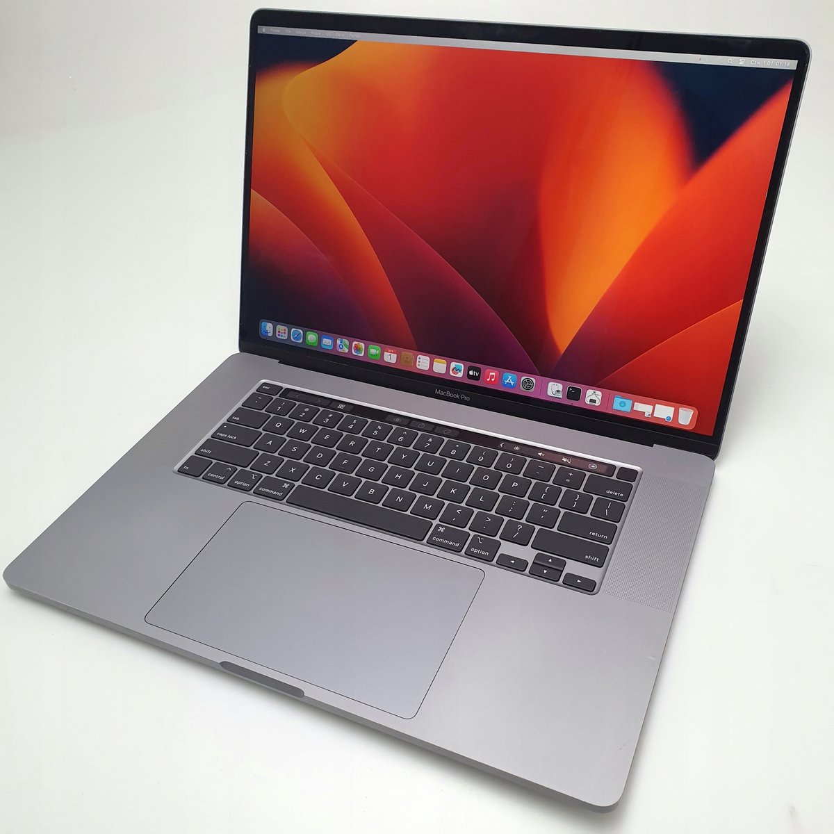 Apple MacBook Pro 16 A2141 | i9-9880H 8 Rdzeni | 32GB 1TB SSD