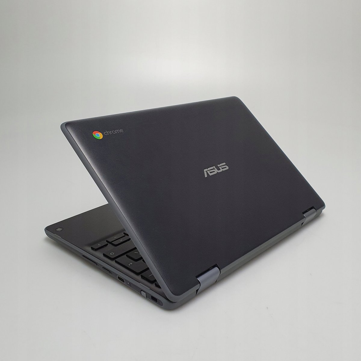 Lekki Dotykowy Laptop | Asus Chromebook C214M | 4GB 32GB