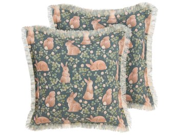 2 poduszki dekoracyjne z motywem królika 45 x 45 cm zielone ALSTROEMERIA - Beliani