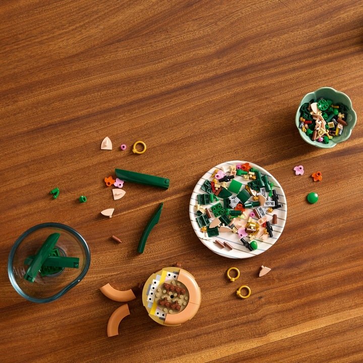 LEGO® ICONS BOTANICAL COLLECTION MAŁA ORCHIDEA (10343)– Idealny