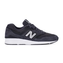 697 New Balance