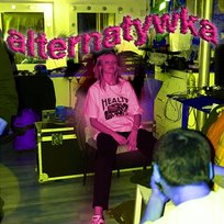 Alternatywka Pikers, Niepokój Nocny, Młody Bóg