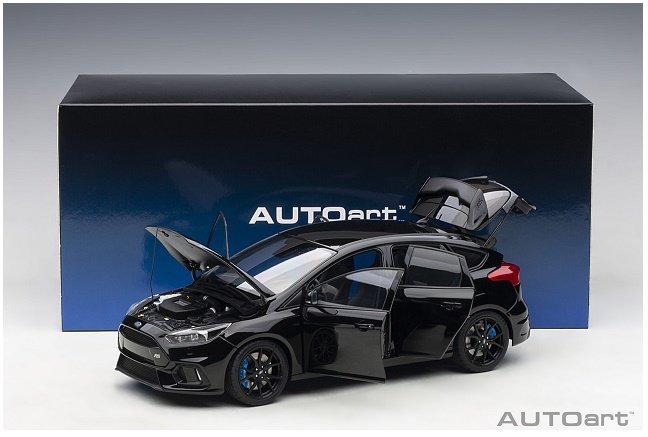 激レア　AUTO ART Ford Focus ラリーカー 　1/18 激レア AUTO ART Ford Focus ラリーカー 1/18 激レア AUTO ART