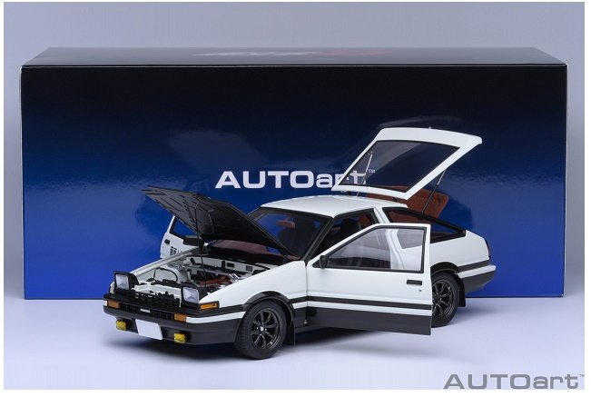 AUTOart TOYOTA sprinter trueno 1/18 模型 AUTOart 1:18 Toyota Sprinter Trueno (AE86) Initial D Legend