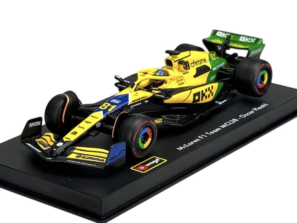 Bburago 1/24 F1 McLaren MCL 38 #81 Oscar Piastri Miami GP 2024 Diecast Model Car main image 0