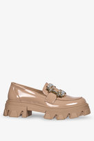 Beżowe mokasyny lakierowane damskie na platformie z kryształkami Casu G23X1-BE-39