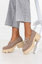 Beżowe mokasyny skórzane na słupku z łańcuchem PRODUKT POLSKI Casu 20138-39