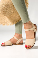 Beżowe sandały damskie na ozdobnej płaskiej podeszwie Casu K24X13-BE-36