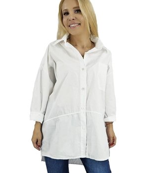 Biała koszula oversize z naszywką KAMA - Agrafka