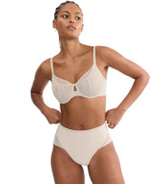 Biustonosz minimizer miękki na fiszbinie Triumph Comfort Contour W01-75E Triumph
