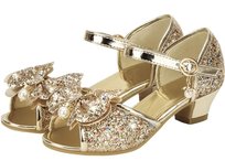 Ubrania i buty dziewczęce