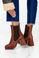 Brązowe botki skórzane na klocku z gumkami po bokach PRODUKT POLSKI Casu 09162-40