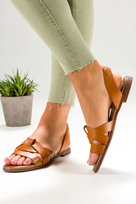 Brązowe sandały skórzane damskie płaskie z gumką PRODUKT POLSKI Casu 40185-40