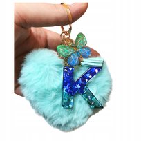 Breloczek Litera K z Puszystym Miętowym Sercem i Motylkiem