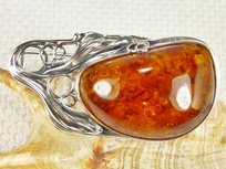Broszka srebrna z bursztynem, handmade 420-15
