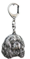 Cavalier King Charles Spaniel - posrebrzany brelok do kluczy z psem, ozdoba torebki, zawieszka do plecaka marki Art-Dog Art-Dog
