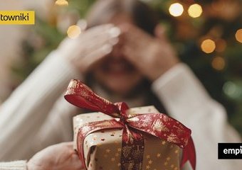 Co kupić siostrze na święta? Sprawdzone prezenty dla siostry na Boże Narodzenie