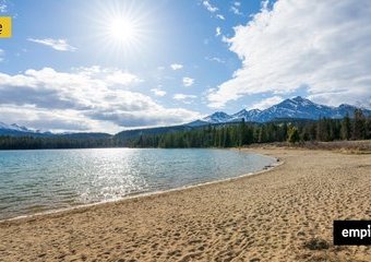 Co zabrać nad jezioro? Poradnik
