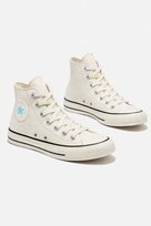 CONVERSE CHUCK 70 TRAMPKI WYSOKIE BEŻOWE Z NADRUKIEM 39 1I4A Converse