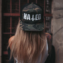 Czapka z Daszkiem Holy Blvk Hated Camo Trucker Inna marka