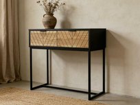 Czarna konsola z frontem jodełka dąb