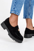 Czarne mokasyny skórzane damskie na platformie ze złotą ozdobą produkt polski casu 20144-no-40