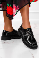 Czarne półbuty skórzane na platformie lakierowane z klamrami produkt polski casu m07-no-38