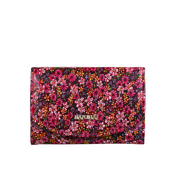 Czerwony portfel damski BajuBaj – nowoczesne wykonanie, funkcjonalność i styl PD1201cs82 RFID - BajuBaj