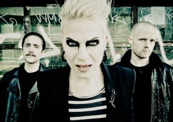 Metalowy debiut roku już w sprzedaży!