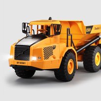 Inne z tym bohaterem