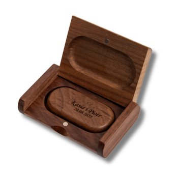 Drewniany pendrive 128GB, USB 3.0, w pudełku, orzech - Drewniany Akcent