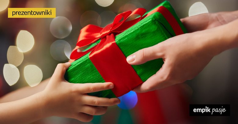 Drobne prezenty na Święta – co kupić? 10 pomysłów na gwiazdkowy upominek