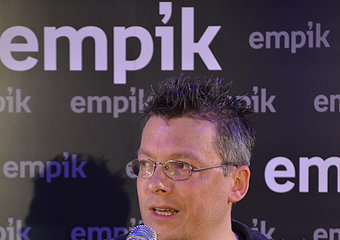 Rafał Kosik oraz twórcy filmu 
