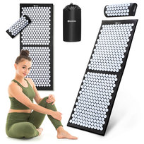 Duża mata do akupresury z poduszką i pokrowcem - 130 cm HyperMotion czarno-biała