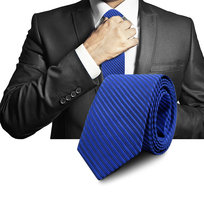 Elegancki KRAWAT Męski WĄSKI w Paski NIEBIESKI Śledź M.24 Pako Jeans Pako Jeans