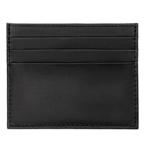 Eleganckie czarne etui na karty skóra naturalna funkcjonalne i praktyczne