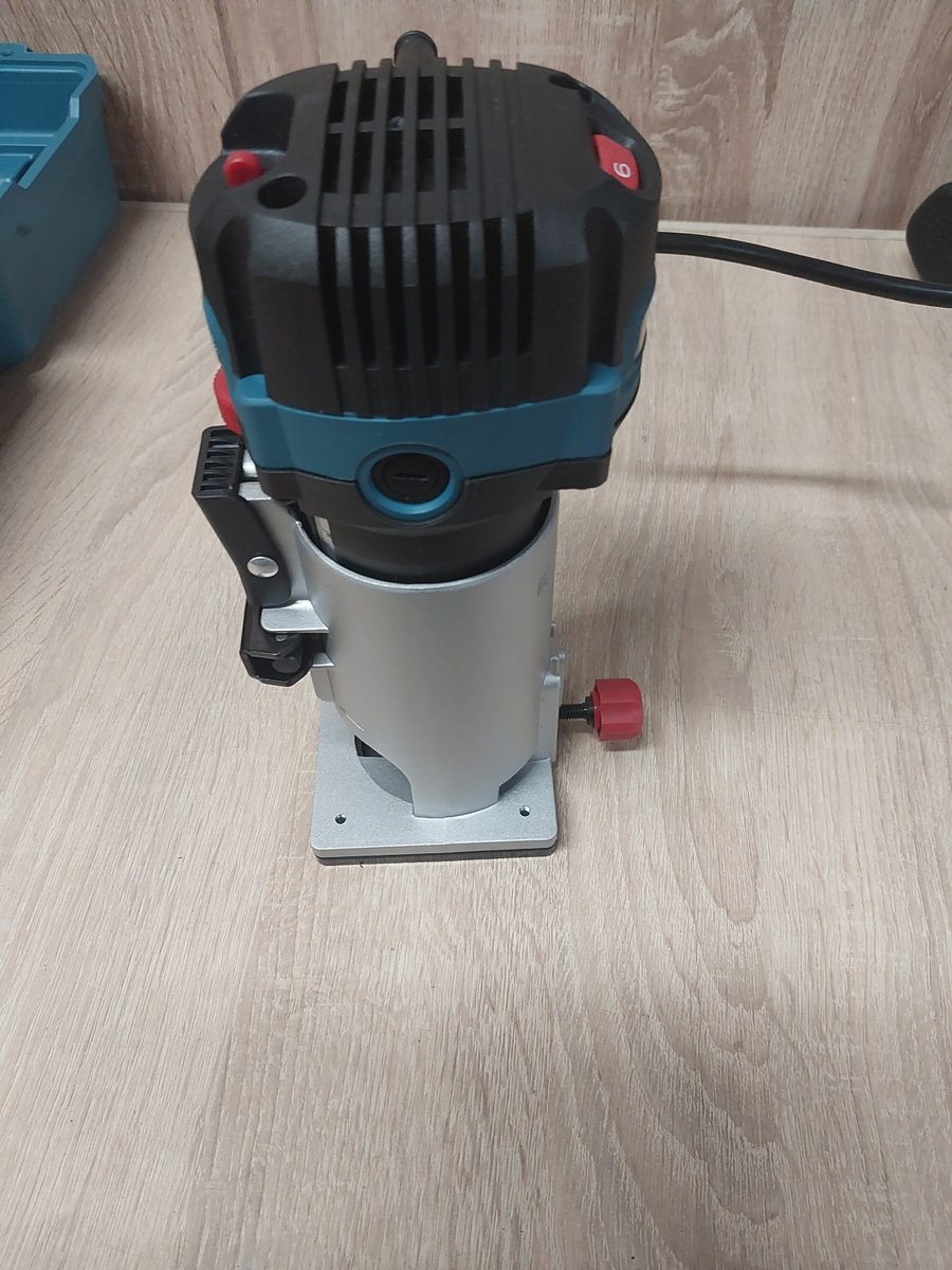 ERBAUER ROUTER 710W Frezarka górnowrzecionowa ręczna - Erbauer | Sklep ...